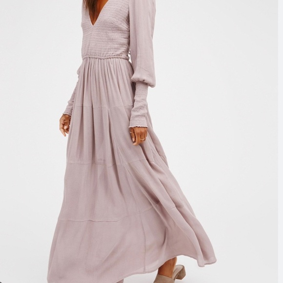 Free People Dresses & Skirts - FREE PEOPLE Wednesday maxi dress